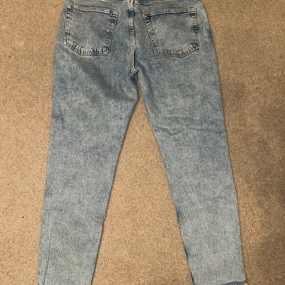 Jeans - Picture 2 of 3